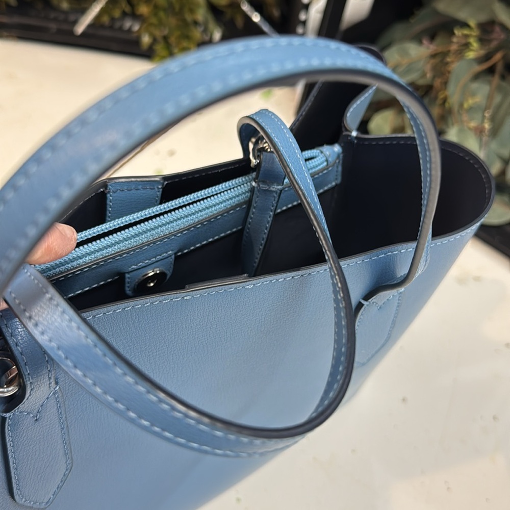 Blue Kate Spade small to medium sized purse - Picture 6 of 9